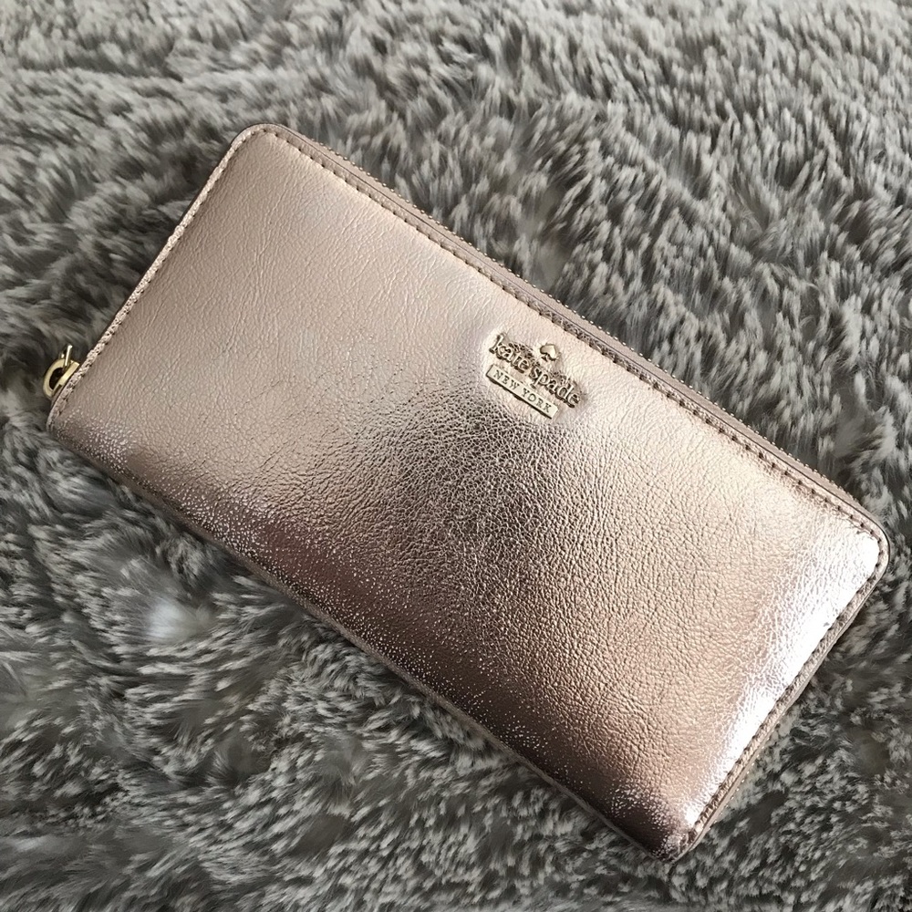 Kate Spade Rose Gold Wallet
